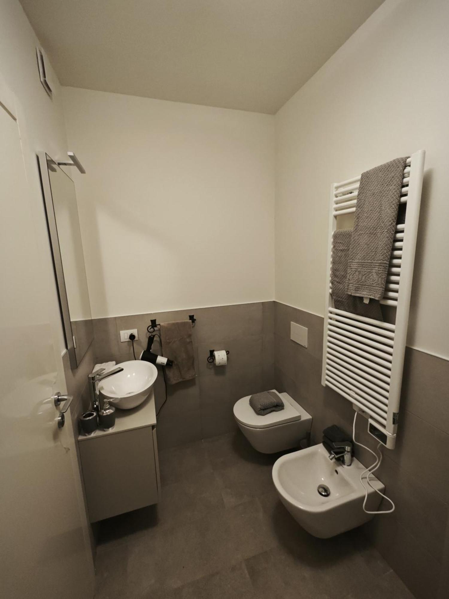 Miriam Apartment แบร์กาโม ภายนอก รูปภาพ